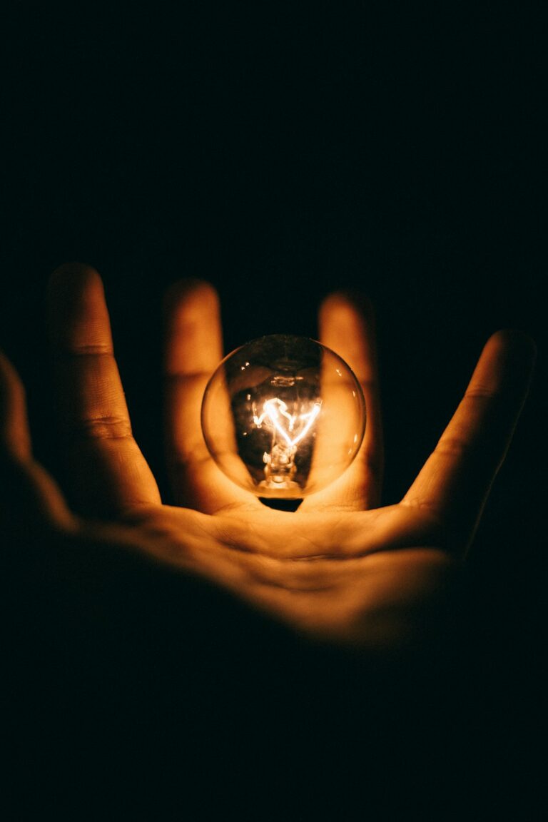 Read more about the article Silicon Valley Meets the Vatican: Inside the Debate Over AI Consciousness and Human Dignity